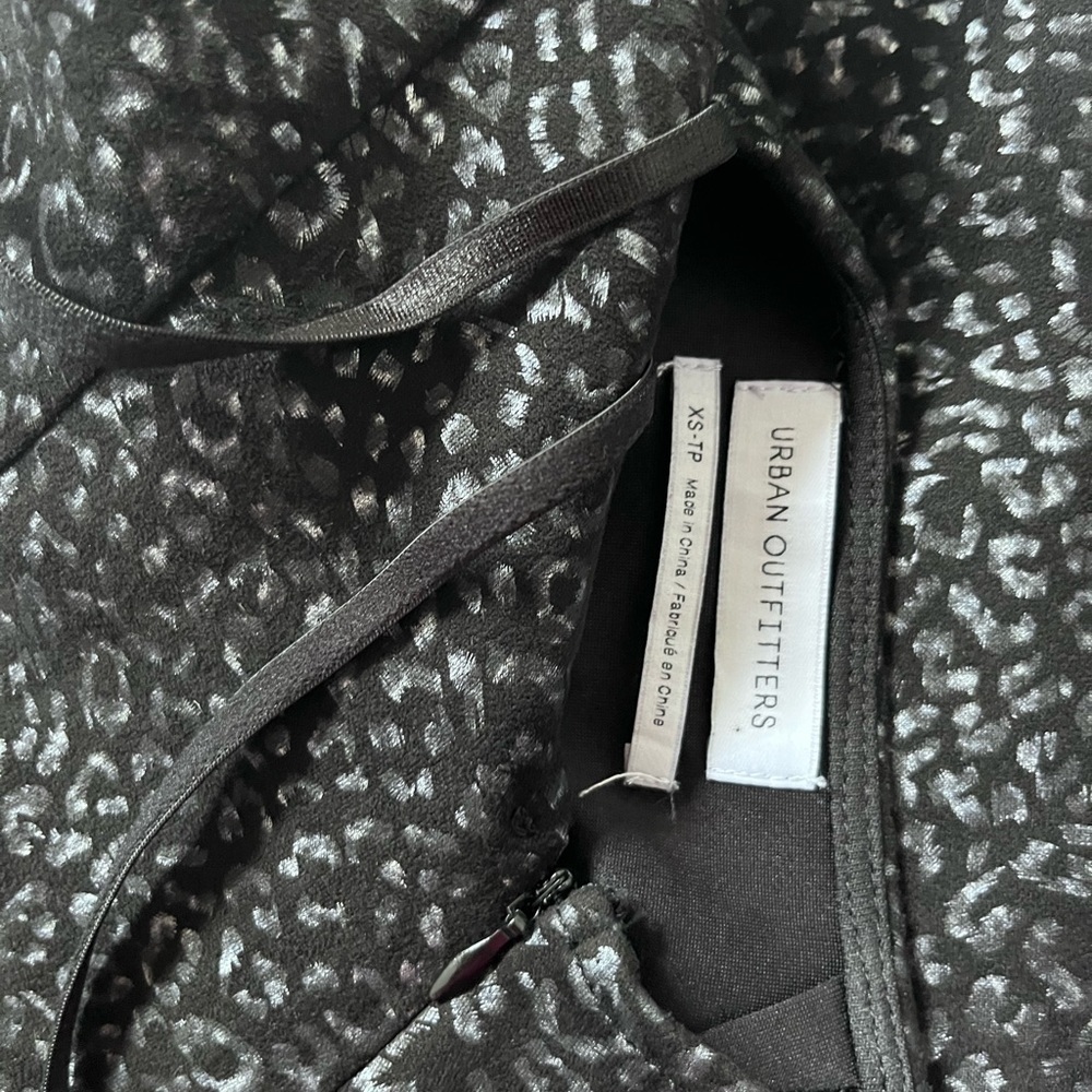 Urban Outfitters textured mini dress NWOT - Picture 3 of 7